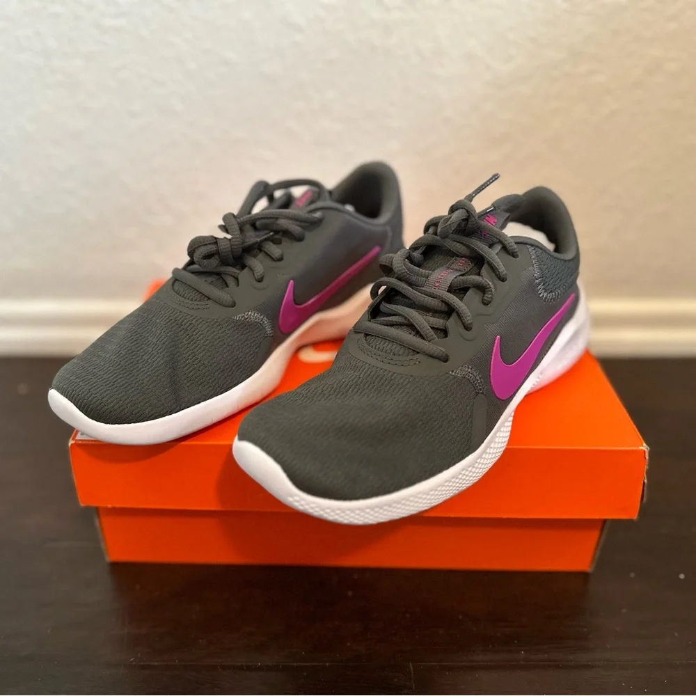 👟 Nike Flex Experience Run 9 Running Shoes - Wide - NWOT 👟 - Picture 9 of 9